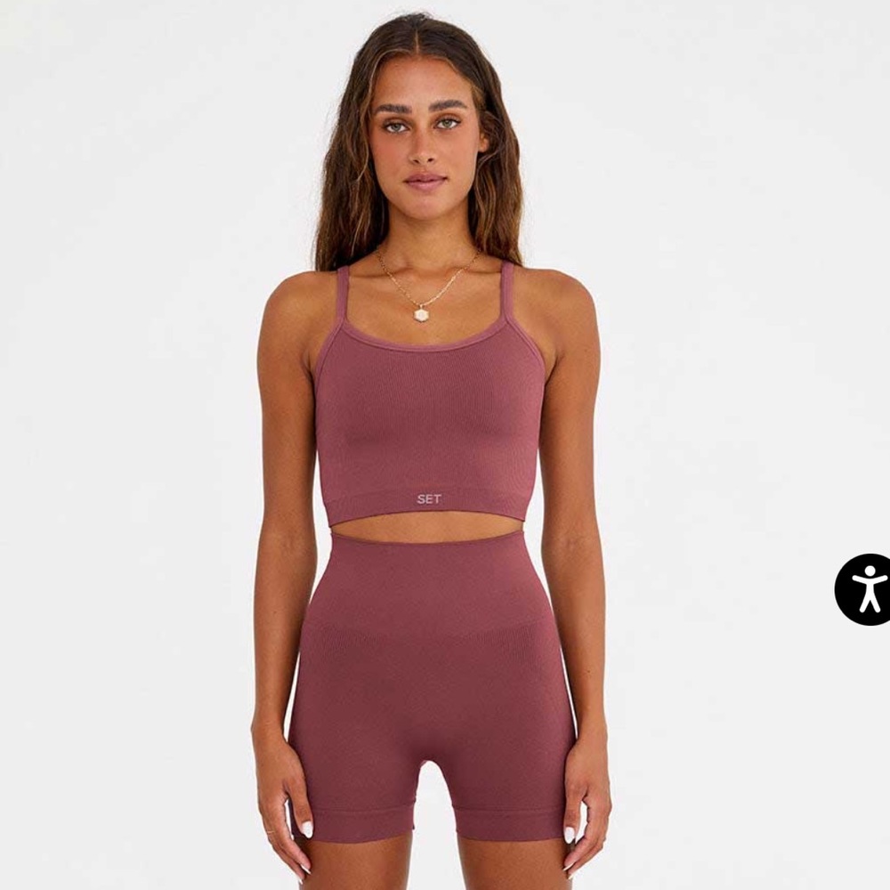 SET Active Mauve Crop Top with shorts